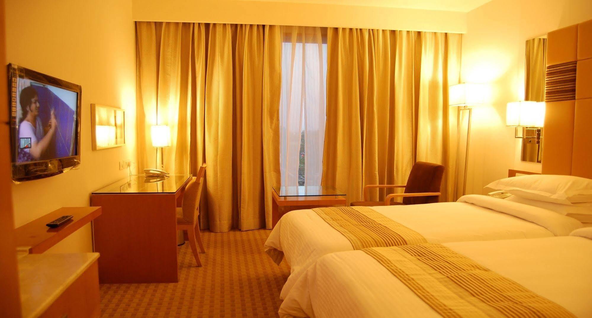 Fairfield By Marriott Jaipur Hotell Exteriör bild