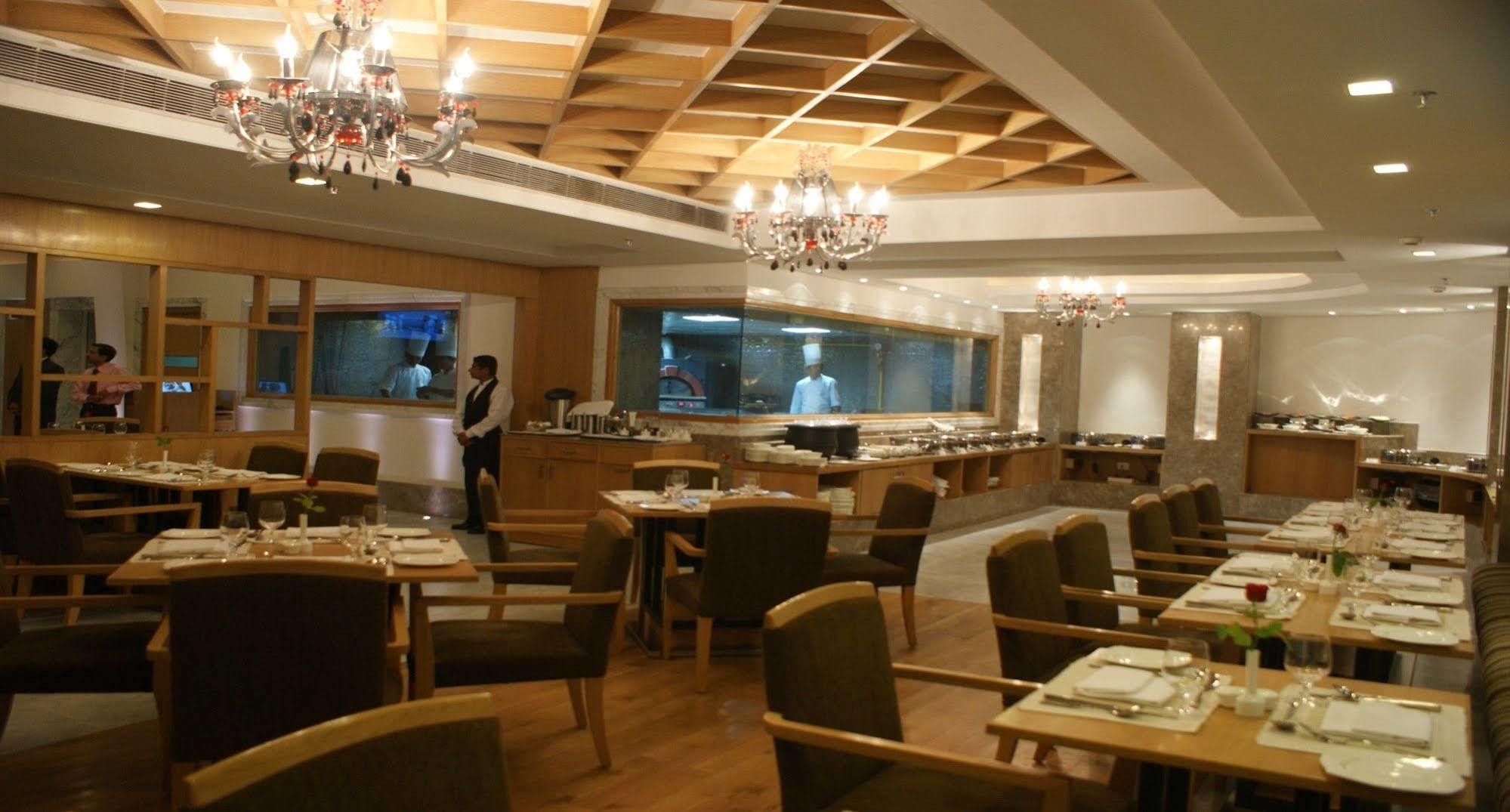 Fairfield By Marriott Jaipur Hotell Exteriör bild