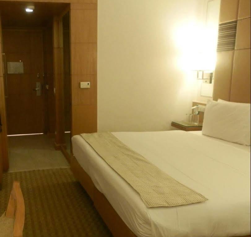 Fairfield By Marriott Jaipur Hotell Exteriör bild