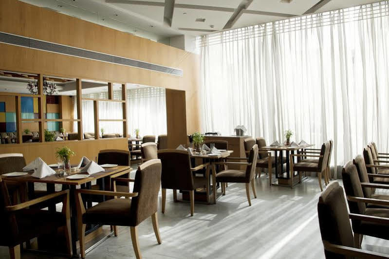 Fairfield By Marriott Jaipur Hotell Exteriör bild